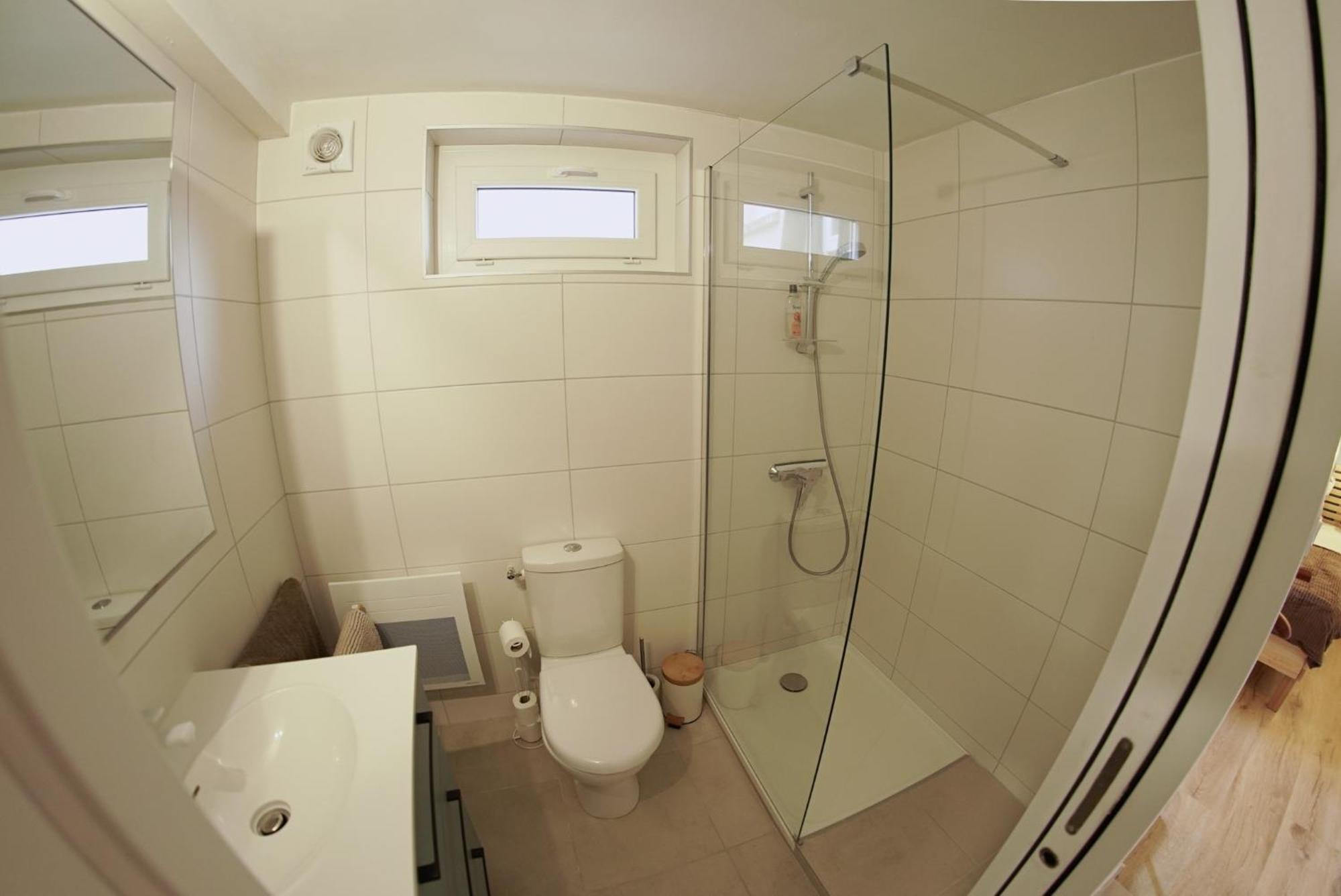 Le Montarrouye Appartement Pour 2 A 6 Personnes Bagneres-de-Bigorre Exterior photo